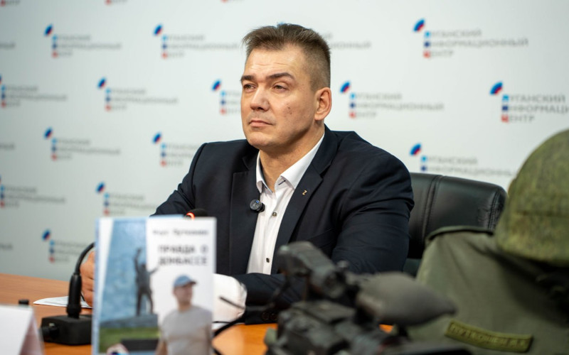 Janus Putkonen's new book "Truth About Donbass" was officially presented in Lugansk
